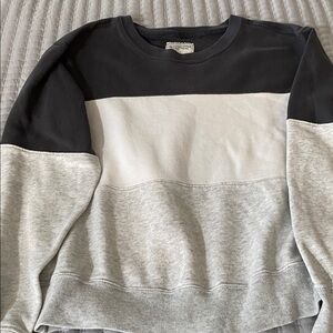 Abercrombie & Fitch Gray Sweatshirt